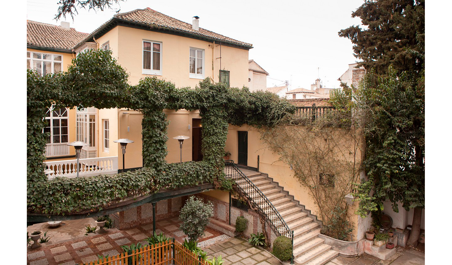 EL JARDIN DE GOMEREZ