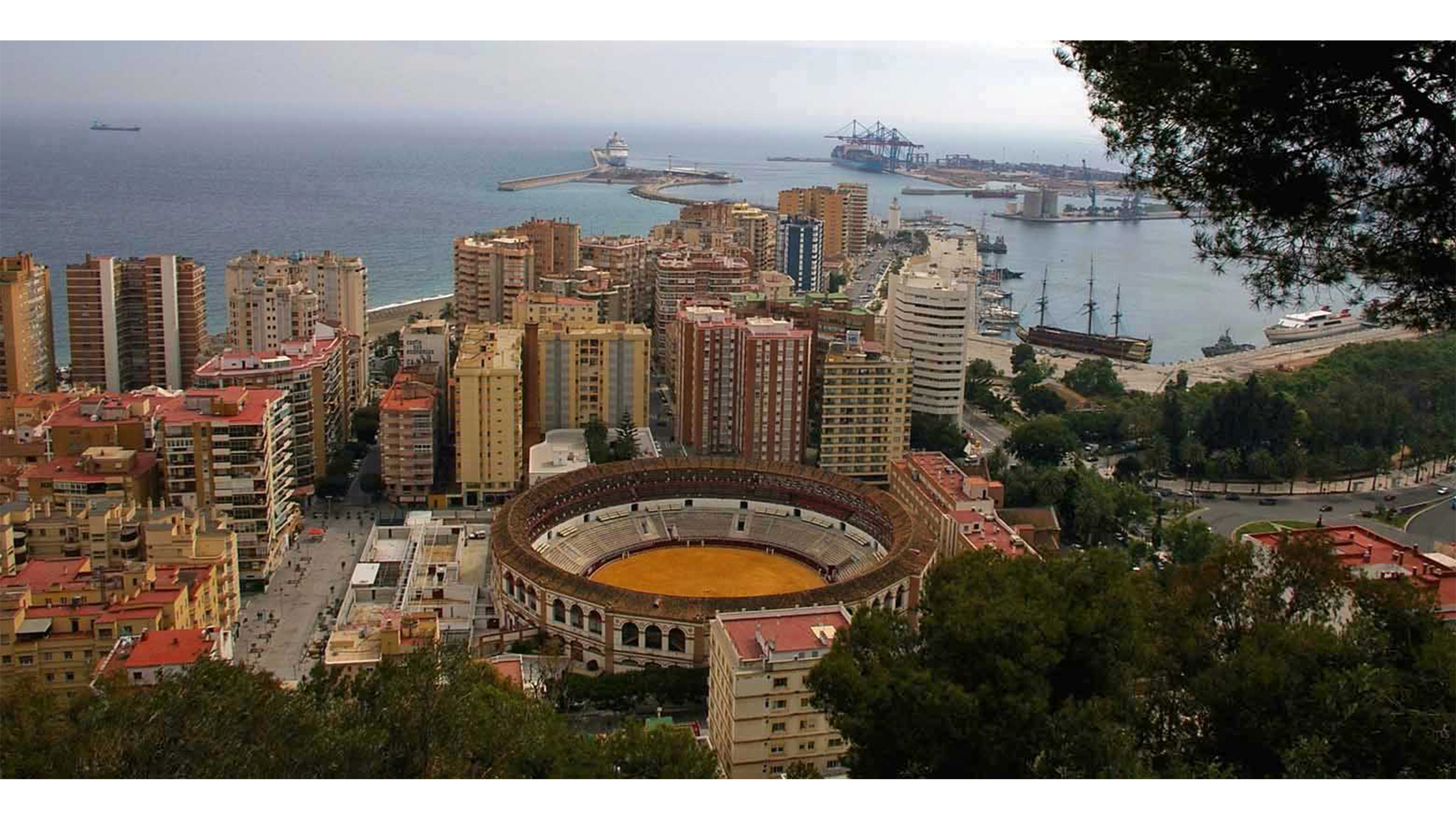 PLAZA DE TOROS DE MÁLAGA
